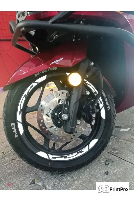 Honda Pcx Uyumlu Beyaz Kesimli Jant Şerit Sticker